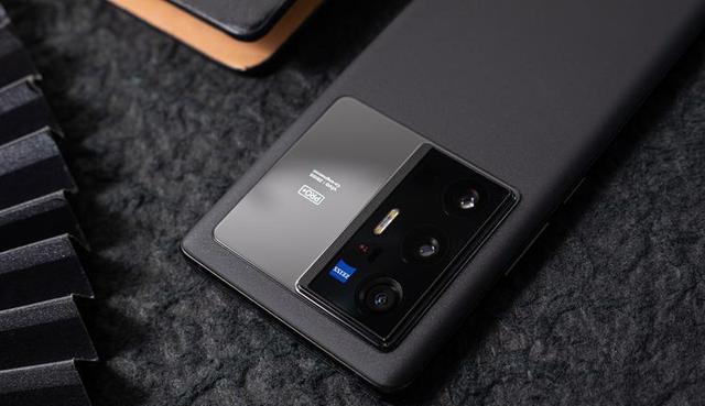 vivo|vivo暗藏大招，天玑9000新机剧透，16+512G定为5499贵了