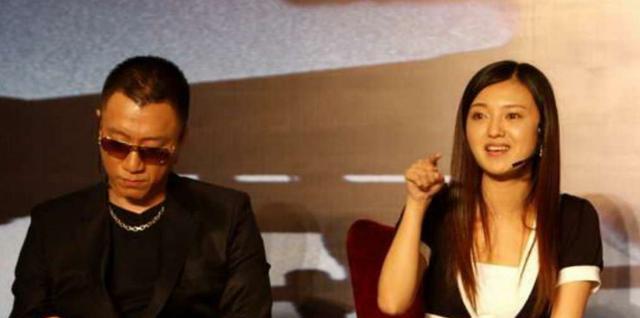 巴图|宋丹丹儿媳博谷：嫁小七岁巴图生两子，与婆婆当“姐们”幸福美满