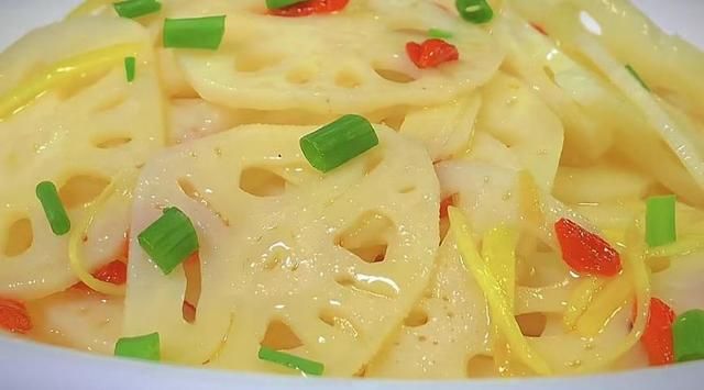 入秋后,少吃“发物”和“寒物”,多吃这4样,清润平燥不上火