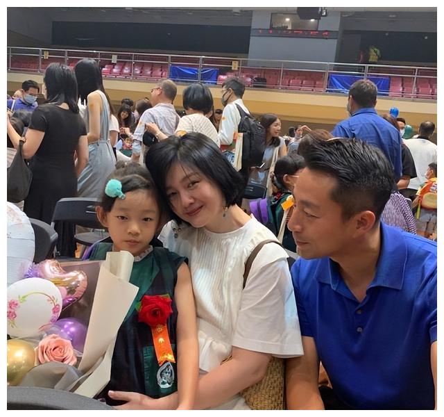 具俊晔|大S老公黑料被扒，在家不喜欢穿衣服，张兰很担心孙女小玥儿