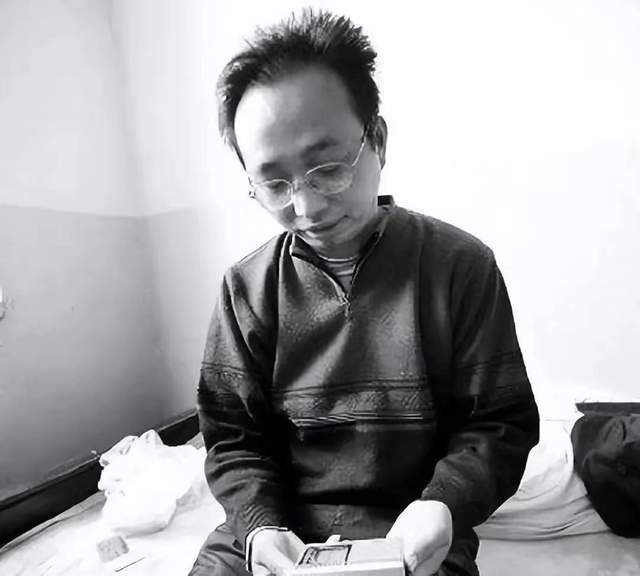 小伙卖房卖车,凑40万救绝症女友,女友病好另嫁他人!结局怎样?