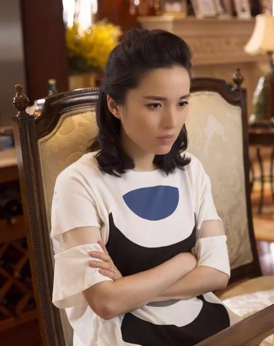 靳东|与富商离婚后嫁给靳东，被视若珍宝，靳东是如何追到女神的！