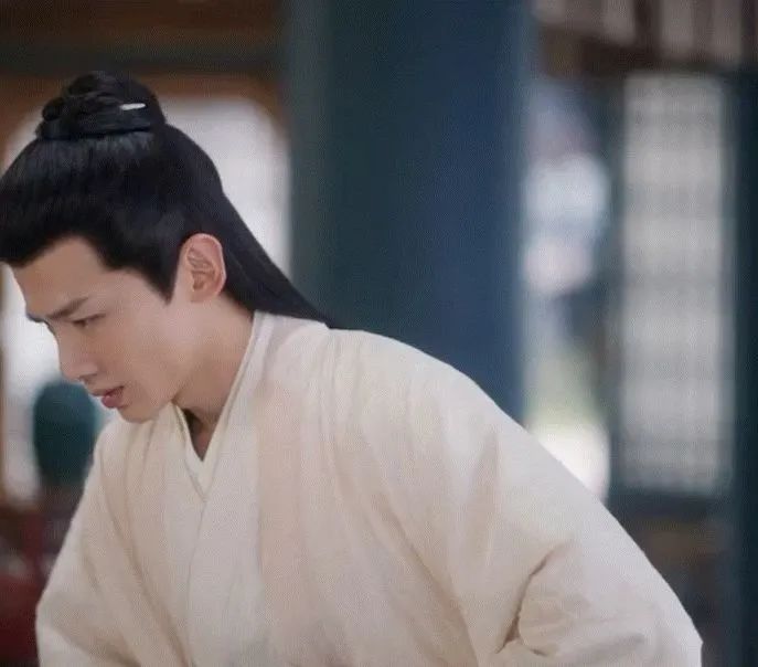 童蕾|实时热度第一，白敬亭新剧《卿卿日常》要爆了，剧情堪比喜剧人