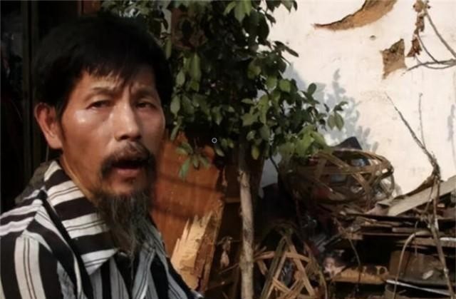 招聘|江西拾荒老人专注绘画40年,妻子绝望携子离开,专家:画得一般