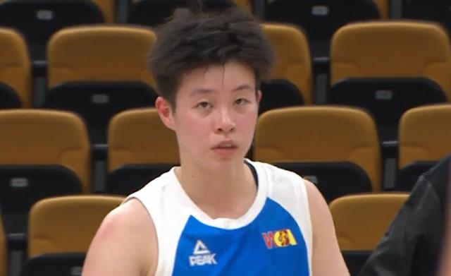 李缘杨衡瑜尽心尽力，山东女篮惜败上海，老将黄靖大放异彩