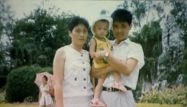 韩红|23年前因事故失去双亲的孤儿，被韩红领养后，如今过得怎么样了