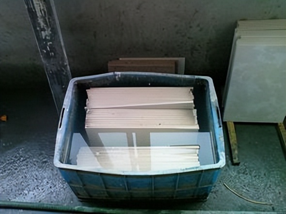 铺瓷砖千万要注意这些细节 别等瓷砖空鼓了再来后悔