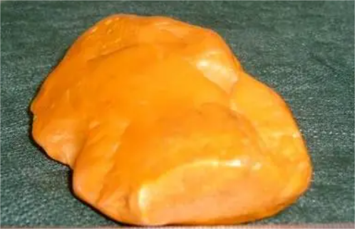 翡翠|有关于翡翠原石的一些知识