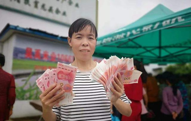 房价|拿着3000元的工资，却住100万的房？当代人的生活到底是好是坏？
