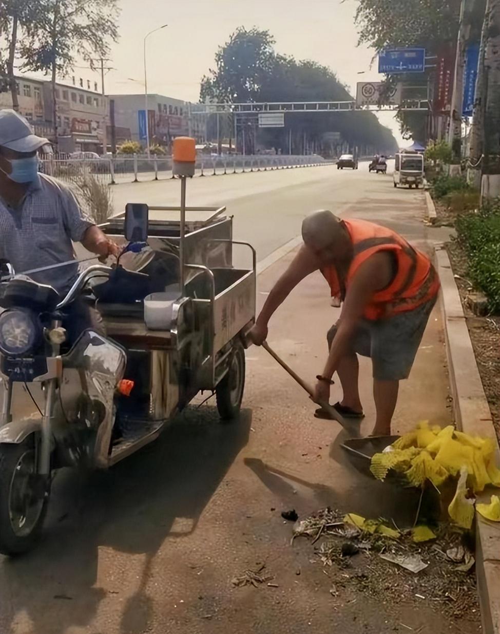 谢宁|5位老牌明星的晚年生活:自家院子种菜、当环卫工人、农村唱曲
