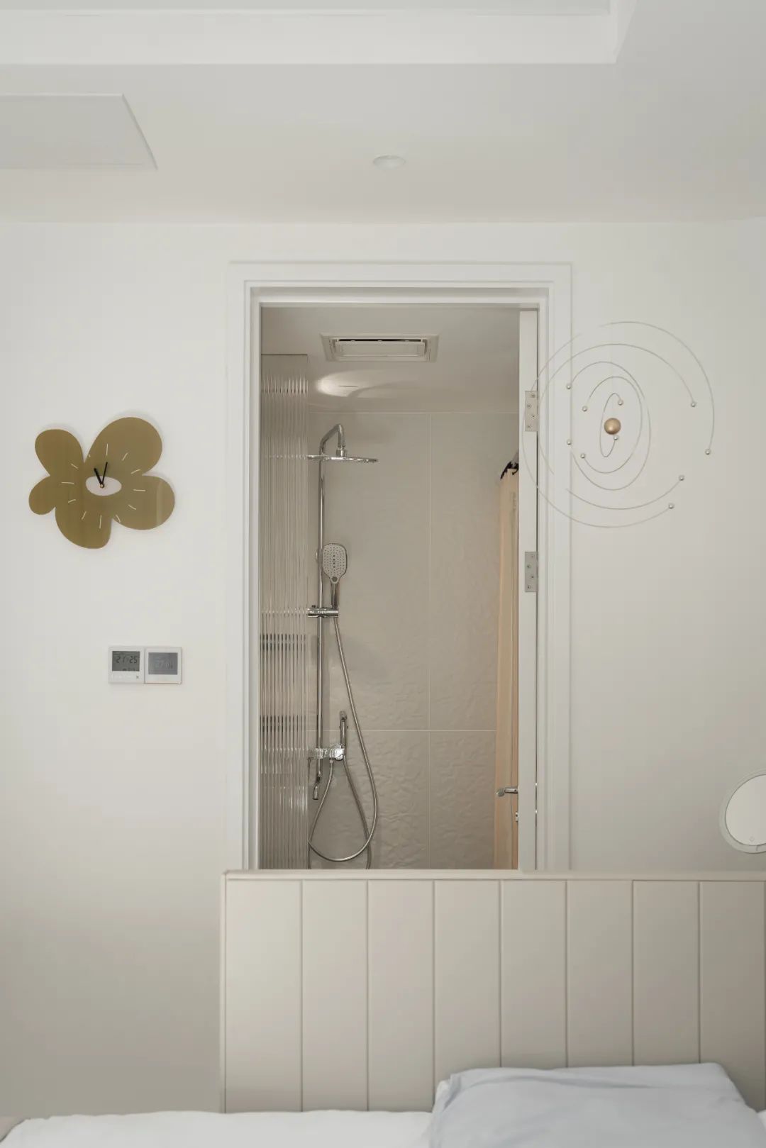 110㎡简约纯净三居,去客厅化打造多功能区,更适合这个三口之家!