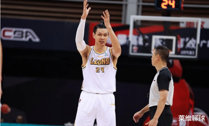 上海男篮|12点31分广厦低头道歉！上海强硬换来姚明主持公道，但两队结仇了