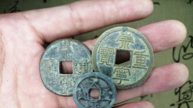 |越大越厚的古钱币，收藏价值就越高吗？