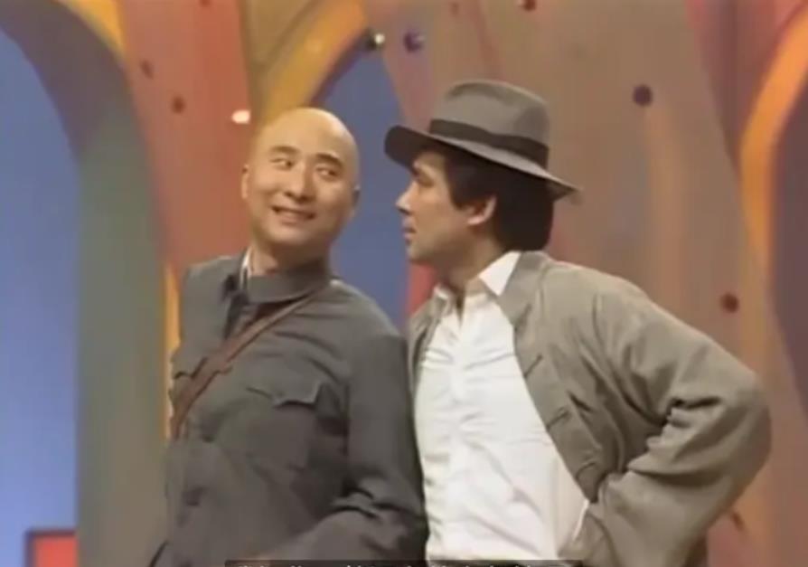 春晚|困在春晚小品笑与不笑的尴尬中，人们开始怀念陈佩斯