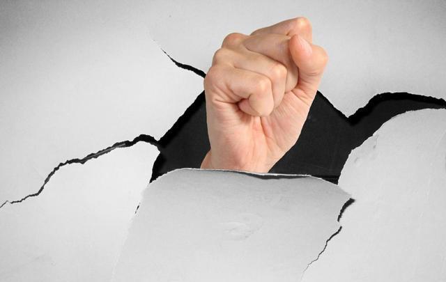 saas|员工“面试的时候不是说不加班吗”,HR:只是说你不用在公司加班