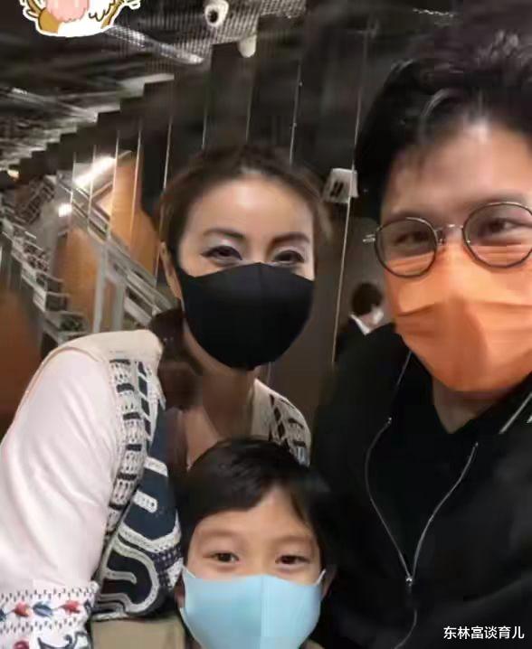 郭晶晶|3胎妈妈郭晶晶40岁表演芭蕾舞，老公儿子齐助阵，真是人生赢家