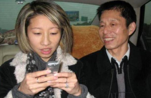 美国队|曾经的满分奥运冠军，退役嫁到美国，如今混血儿子已加入美国籍
