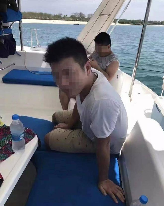 浙江26岁小伙在非洲做生意,好心收留中国的同胞却被残杀!