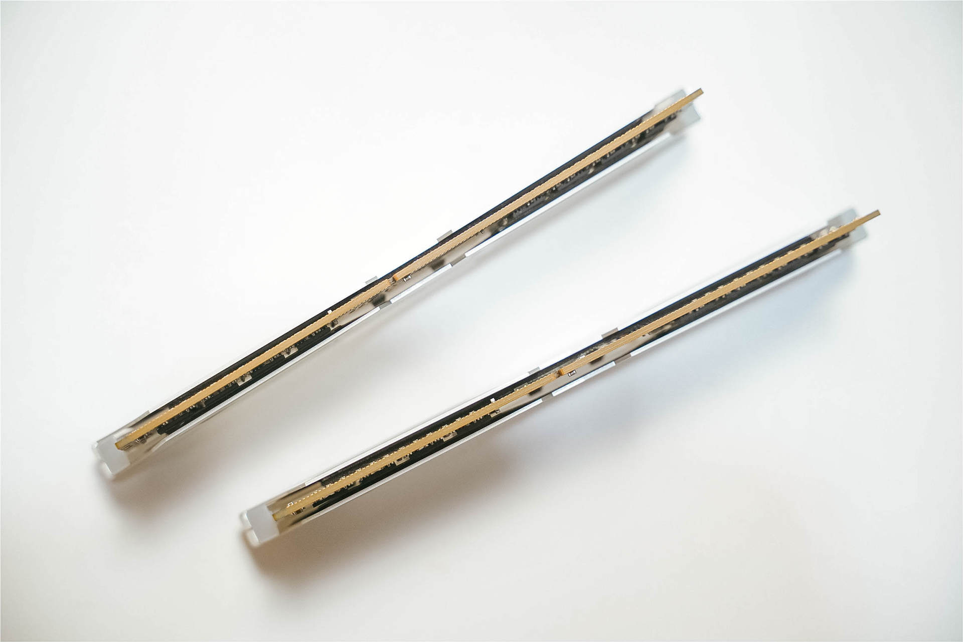 内存条|告别“智商税”,轻松稳超3600MHz,金百达灯条给国产争气