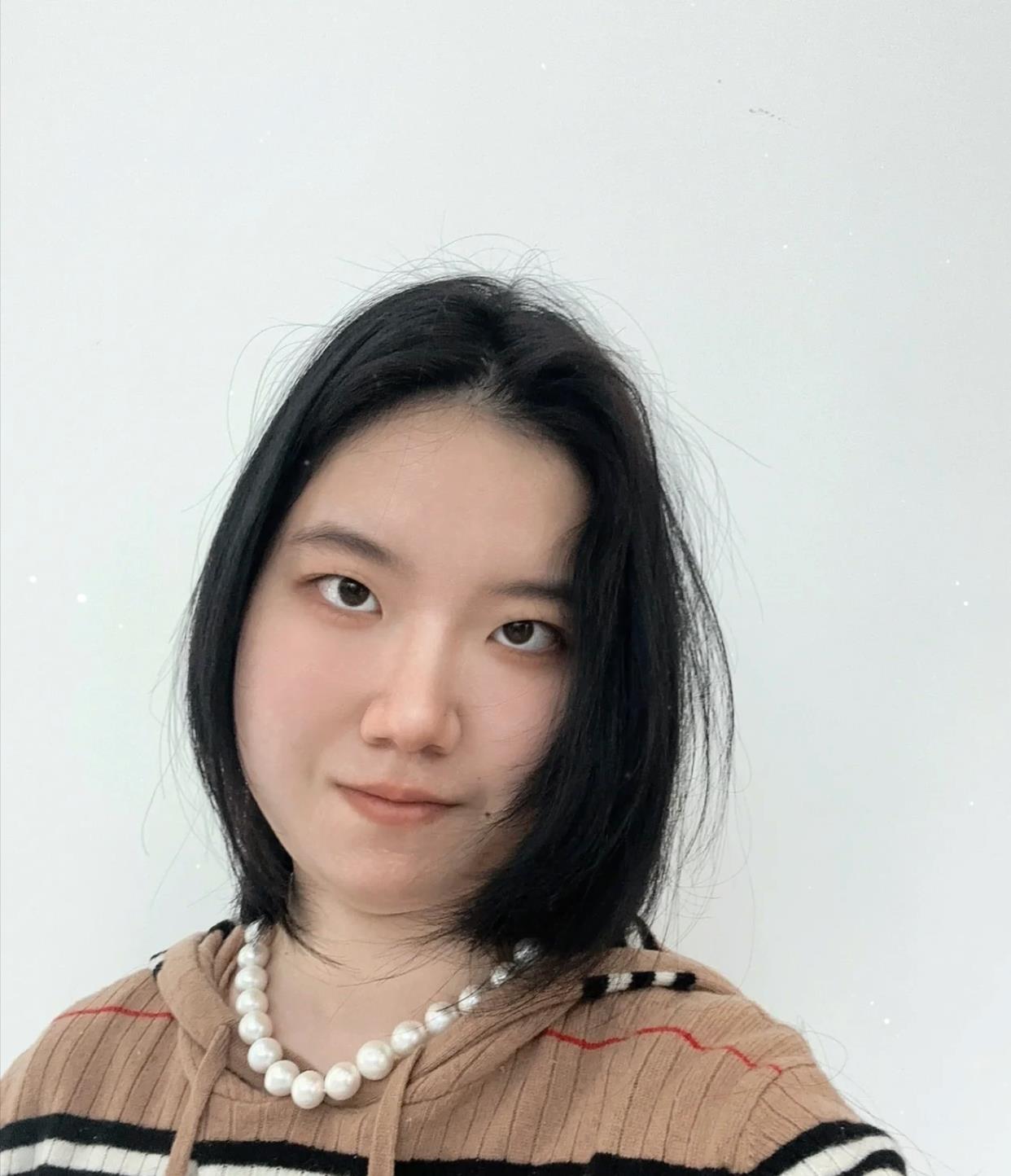 女子自称被黑人男友欺骗,对方已有老婆孩子,却同时交往多位女友