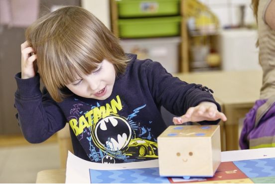 编程|让3岁小孩远离屏幕还能熟悉编程逻辑？