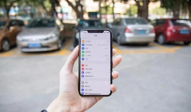 三星Galaxy|用了半年苹果13后，还是决定换回原来的Mate40P？只因这3点难接受