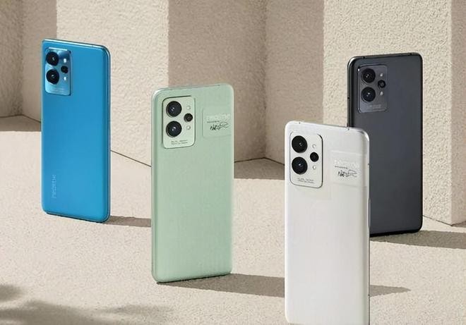 真我gt2|真我GT2Pro拥有的亮点,都是用户购机时的关注点