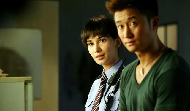 卢靖姗|36岁卢靖姗怀孕,走出父亲意外离世的悲伤,韩庚陪妻子一起晒孕肚