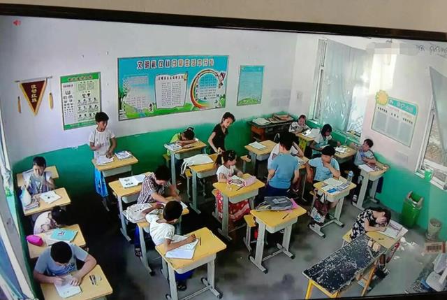 中小学教室将安装监控，而且是全国实施，家长老师态度各不相同