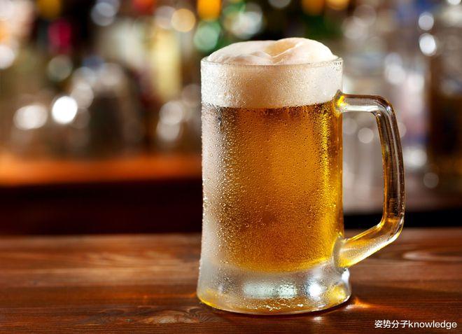 基因编辑酵母菌酿啤酒！科学家称口味更好，你敢喝吗？