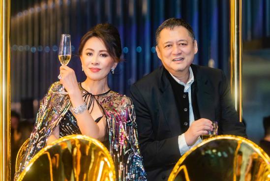 刘嘉玲|57岁刘嘉玲穿高端大蓬裙参加晚宴,豪宅内景曝光,像个小型艺术馆