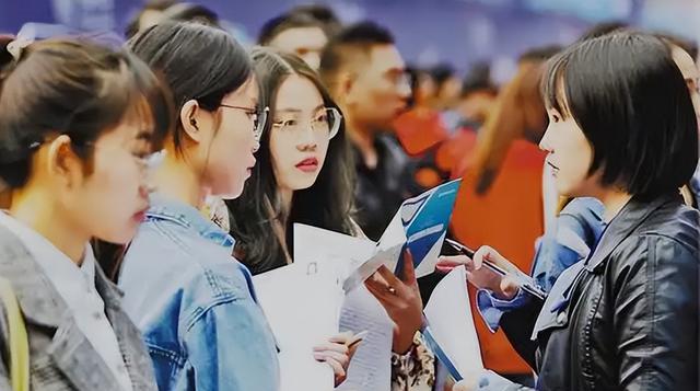 职场故事|中铁12局公开招聘啦!实习生月薪5k起,高学历人才还有补贴