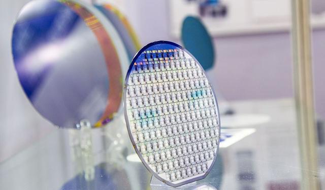 芯片|美国开始着急了？中国又一底牌曝光，芯片性能提升1000倍