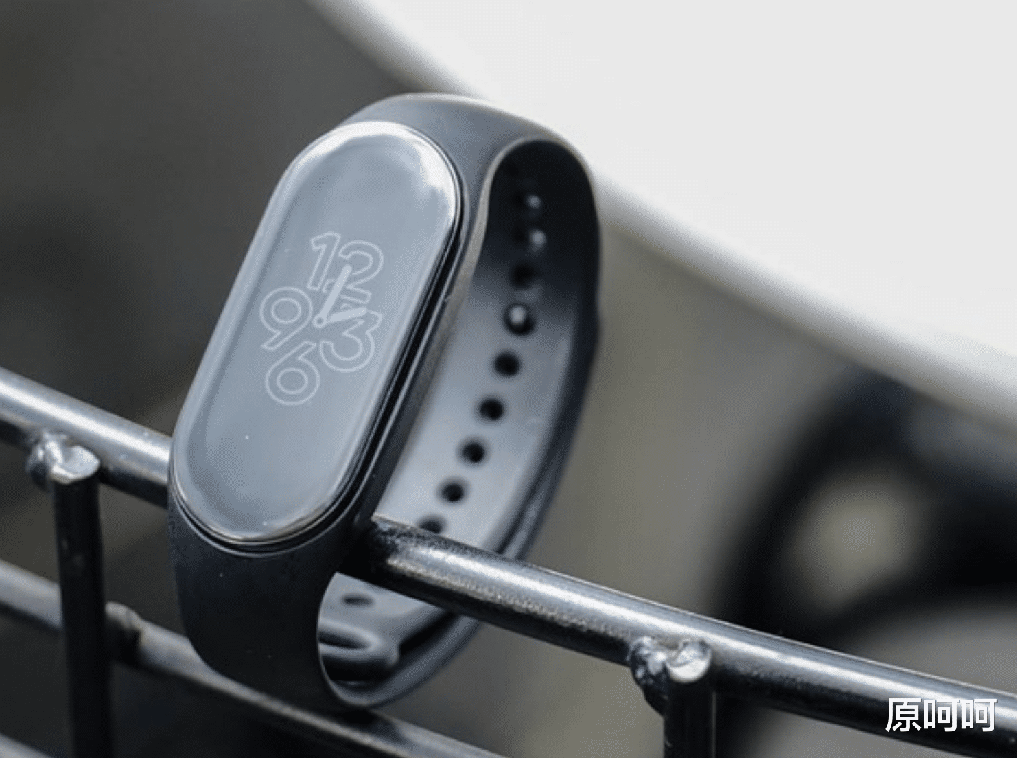 小米科技|小米手环7上手评测：120种训练模式+15天电池，售价却249元，真香