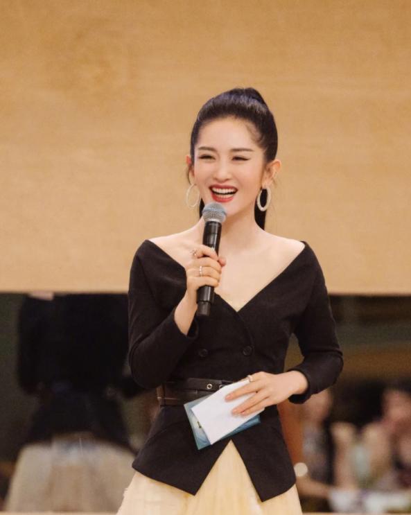 谢娜|谢娜发文告别浪姐3!坦言产后状态差需适应,下届将和TA同盟主持?