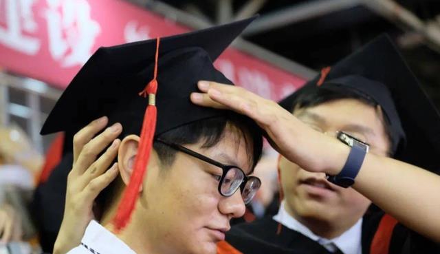 |北大本科比硕士还金贵？山西国企录用名单流出，25岁本科生成疑点