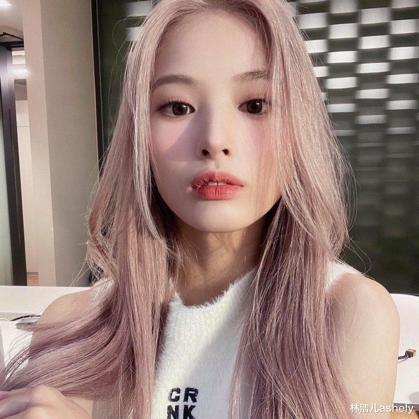 马尾辫 2022夏季韩国发型模板，申敏儿新刘海火了，韩志旼的复古卷更显瘦