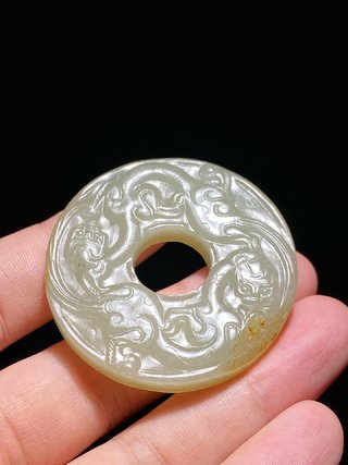 和田玉籽料|汉 和田玉籽料 螭龙纹 勾连纹 玉壁 挂件 把件