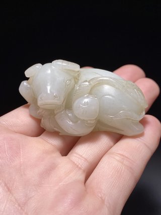 和田玉籽料|清 和田玉籽料 羊白玉 童子牧牛把件