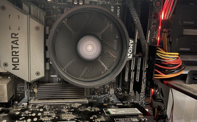 |新卡出来后就顶端的一小批,用户会换新卡,预测销量就这么多