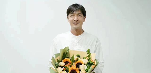 胡歌|胡歌:五年磨一剑,主演主旋律新剧《县委大院》定档CCTV-1黄金档