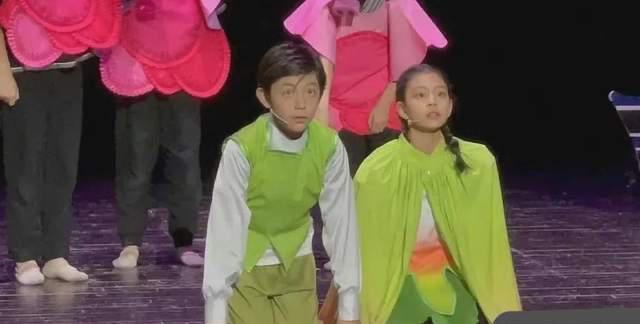 杜宇麒|5位长大了的星二代：王诗龄要迈进英国名媛圈，嗯哼长相不像父母