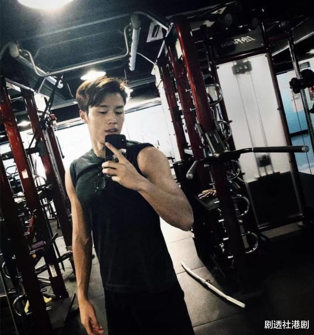 TVB|曝曾收同性不雅照!TVB力捧小生因一身肌肉受喜欢,望与古天乐合作