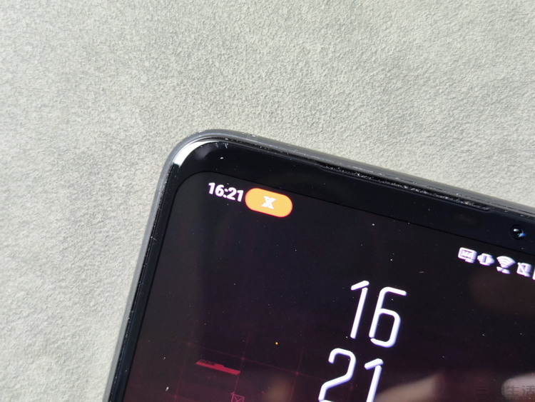 游戏手机|这款看似“出挑”的游戏手机，却令人感到有些纠结