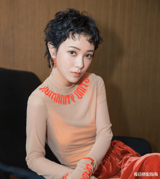 折寿 为什么小个子更适合留短发？五个特质告诉你，看完就明白了