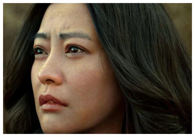 郝蕾|郝蕾：两婚两离后独自带双胞胎儿子艰难生活，43岁才跟父亲和解