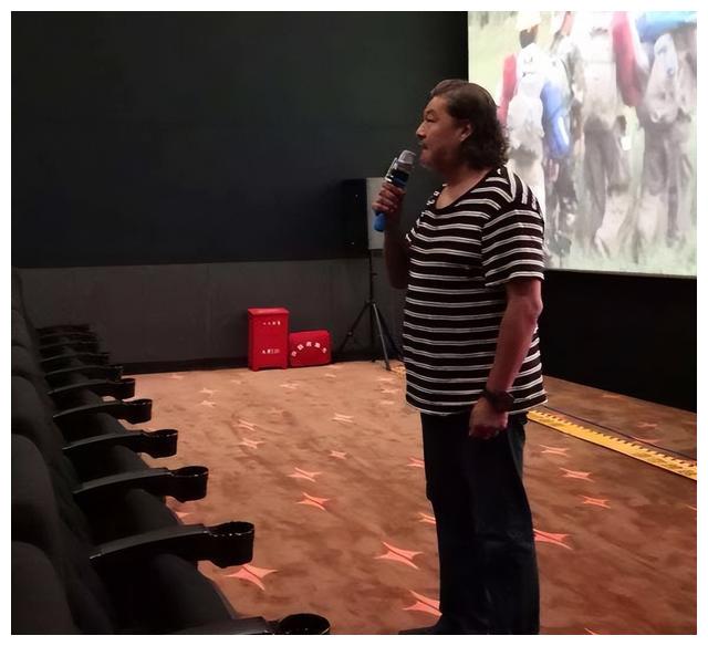 关牧村|王星军不婚不育，关牧村携子嫁高官，离婚32年后夫妻差距一目了然