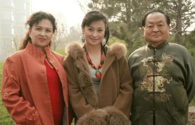 王璐瑶|王璐瑶：不顾劝阻嫁离异富商，怀孕也要工作，如今她还好吗？