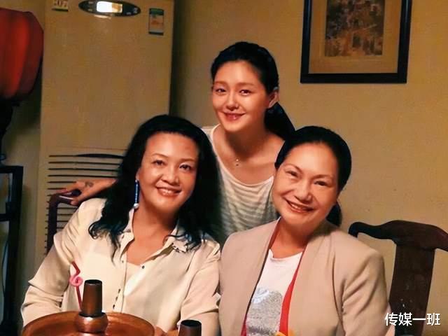 张兰|张颖颖负责张兰直播间的商务业务？这一切都是她们自导自演的吗