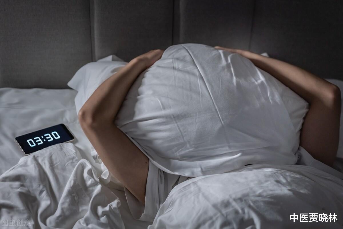 秋燥|脾不足多痰、肺不足多咳、肾不足多尿 四种中成药 补脾 补肝 补肾 补肺